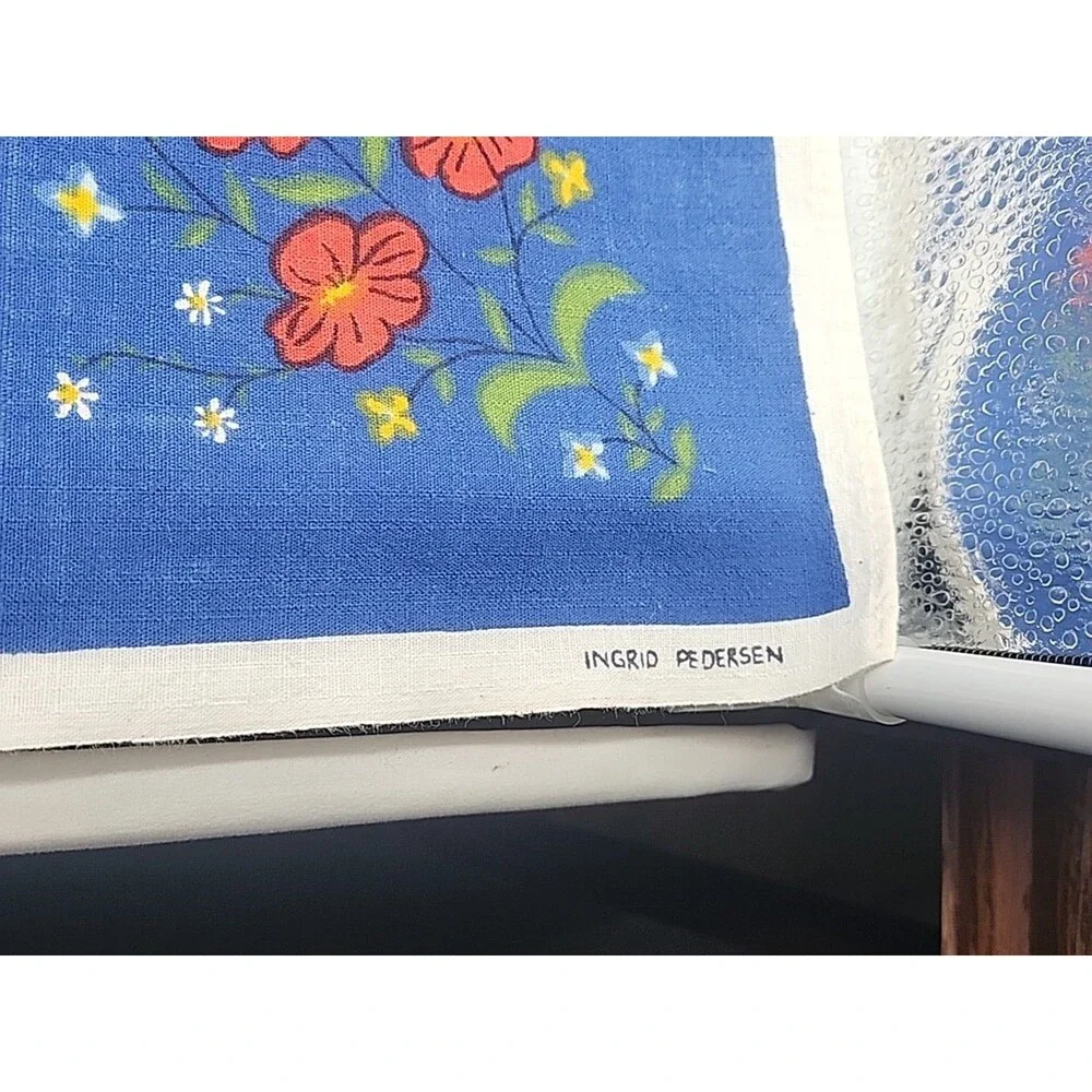 Vtg Tablecloth Fabric Ingrid Pedersen Denmark Souvenir 36” By 36” Blue
